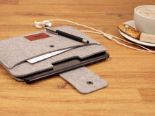 Laden Sie das Bild in den Galerie-Viewer, Stauraum für Zubehör