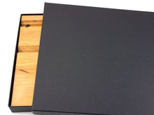 Laden Sie das Bild in den Galerie-Viewer, Geschenkkarton