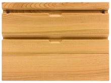 Laden Sie das Bild in den Galerie-Viewer, Eleganz und Charakter