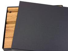 Laden Sie das Bild in den Galerie-Viewer, Geschenkkarton