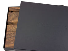 Laden Sie das Bild in den Galerie-Viewer, Geschenkkarton